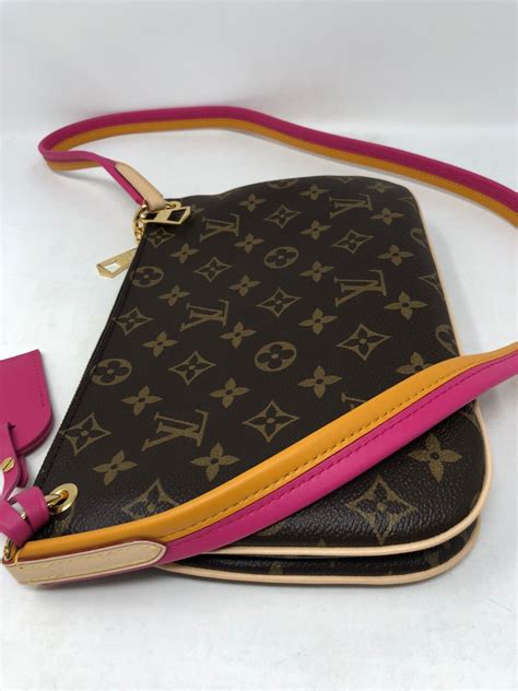 louis vuitton hot pink crossbody